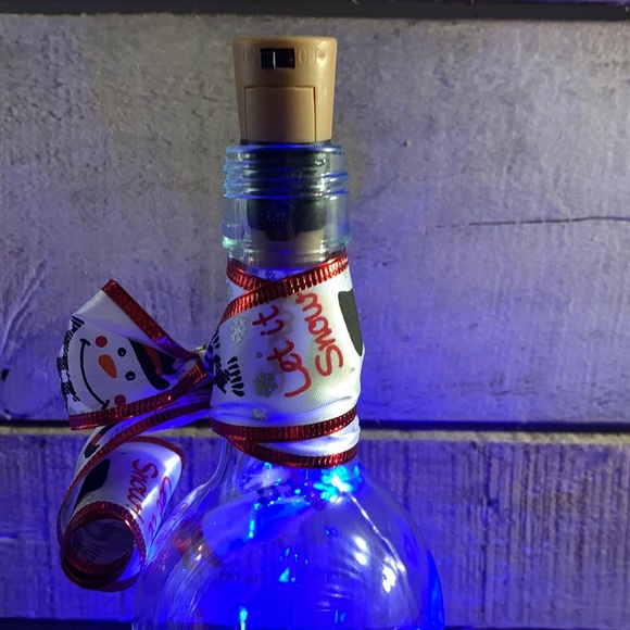 ‘Let it Snow..Somewhere Else’ Wine Bottle Lantern - Picture 13 of 13